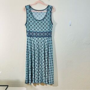 Max Studio Geometric Print Sleeveless Fit Flare Midi Dress Women M Green/White